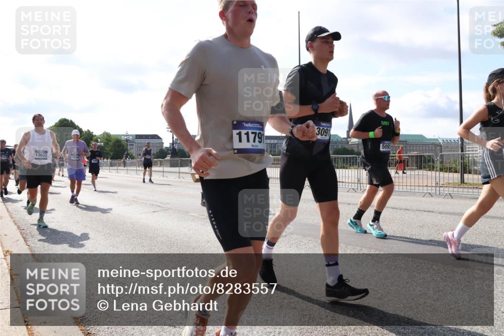 29.06.2025 - hella hamburg halbmarathon Lena Gebhardt http://msf.ph/oto/8283557 29.06.2025 09:58:15 Lombardsbrücke 13033, 1034, 11791, 3091, 5093, 1034, 1179, 1190, 1258, 1285, 1320, 1321, 1335, 1563, 1815, 1870, 2029, 2034, 2070, 2138, 2397, 2417, 2448, 2612, 2636, 2656, 2711, 3041, 3058, 3091, 3097, 3114, 3251, 3859, 4814, 4903, 5093, 5305, 5672, 5721, 5775, 5894, 6164, 6272, 6355, 6356, 6433, 6569, 6580, 6585, 6628, 6754, 6776, 6897, 7065, 7409, 7478, 7509, 7646, 7724, 7856, 7896, 7952, 7976, 8154, 8311, 8393, 8508, 8590, 8825, 9012, 9057, 9562, 9656, 10084 meine-sportfotos.de