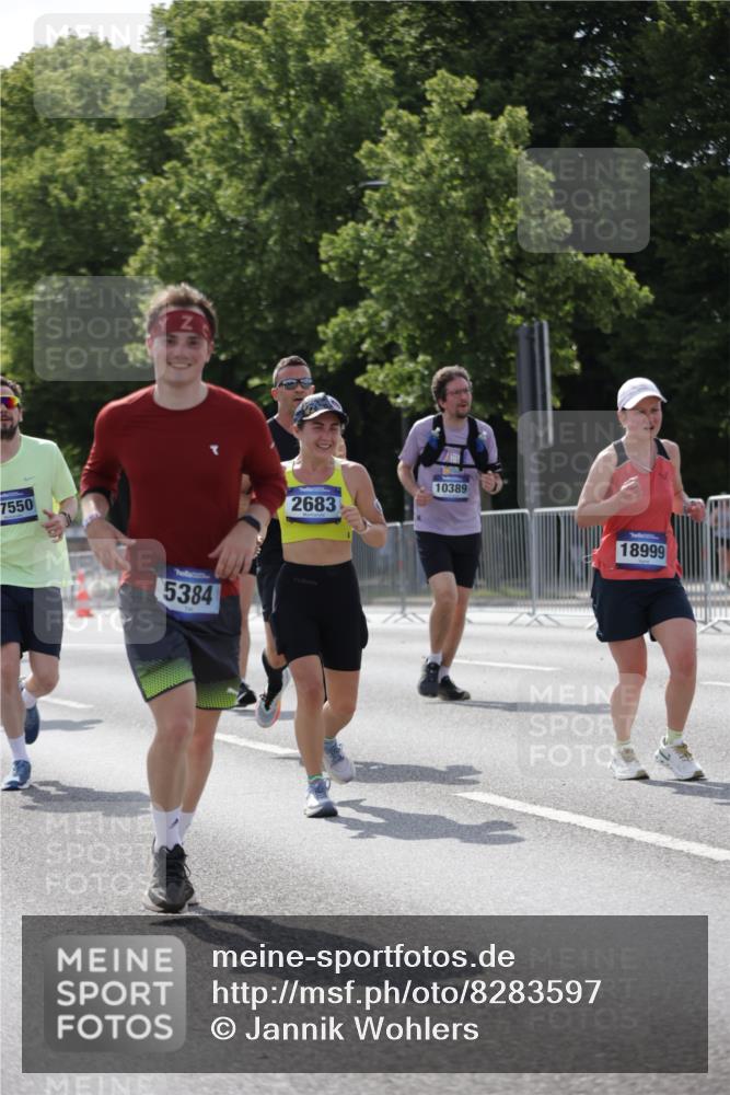 29.06.2025 - hella hamburg halbmarathon Jannik Wohlers http://msf.ph/oto/8283597 29.06.2025 10:03:11 Lombardsbrücke 1114, 1161, 1885, 2277, 2683, 2759, 4307, 4511, 5384, 5396, 5464, 6391, 7277, 7278, 7279, 8484, 10389, 11402, 11556, 12377, 13793, 13976, 15539, 15643, 15859, 16371, 16621, 17226, 17550, 18028, 18999 meine-sportfotos.de