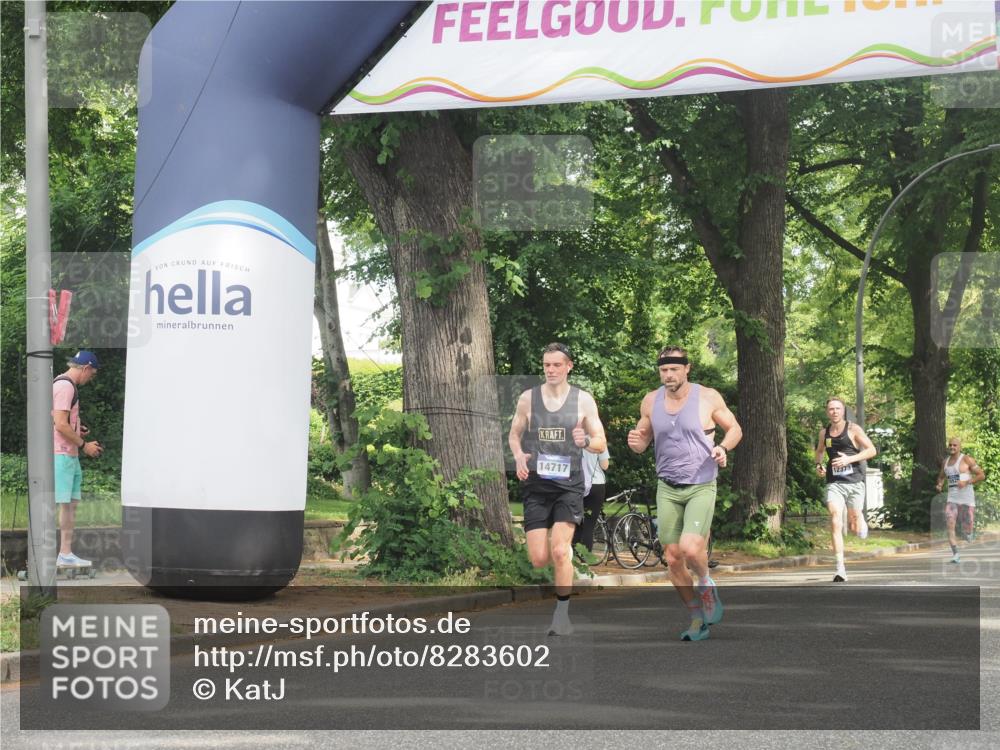 29.06.2025 - hella hamburg halbmarathon KatJ http://msf.ph/oto/8283602 29.06.2025 10:11:19 Zwischen KM18-KM19  meine-sportfotos.de