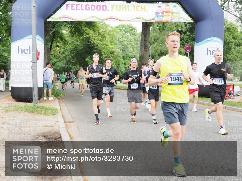 29.06.2025 - hella hamburg halbmarathon MichiJ http://msf.ph/oto/8283730 29.06.2025 10:32:29 Zwischen KM18-KM19 1220, 1468, 1941, 2365, 2402, 2707, 3004, 3021, 4981, 5231, 5476, 5624, 6991, 7005, 7191, 7322, 8871, 9444, 9633, 9931, 10193, 12657, 12711, 13975, 15280, 16549, 17376, 17406, 17729, 17977, 18107, 18437, 18464, 18560, 18691, 18765, 19206, 19207, 19210 meine-sportfotos.de