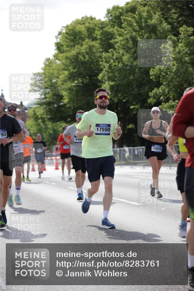 29.06.2025 - hella hamburg halbmarathon Jannik Wohlers http://msf.ph/oto/8283761 29.06.2025 10:03:12 Lombardsbrücke 1114, 1161, 1885, 2277, 2683, 2759, 4307, 5384, 5396, 5464, 6391, 7006, 7277, 7278, 7279, 8484, 10389, 11402, 12377, 13793, 13976, 15539, 15643, 15859, 16371, 16621, 17226, 17550, 18028, 18999 meine-sportfotos.de