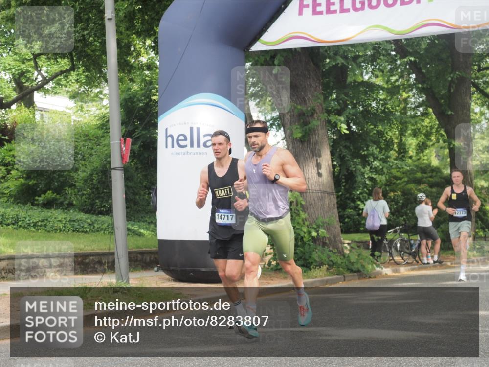 29.06.2025 - hella hamburg halbmarathon KatJ http://msf.ph/oto/8283807 29.06.2025 10:11:20 Zwischen KM18-KM19  meine-sportfotos.de