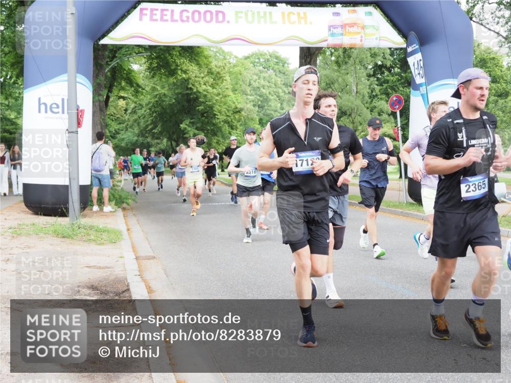 29.06.2025 - hella hamburg halbmarathon MichiJ http://msf.ph/oto/8283879 29.06.2025 10:32:31 Zwischen KM18-KM19 1220, 1468, 1782, 1941, 2365, 2402, 2707, 2816, 3021, 5231, 5476, 5624, 6991, 7191, 7322, 8871, 9444, 9633, 9931, 10193, 12657, 12711, 13975, 15280, 16549, 16720, 17097, 17120, 17376, 17406, 17729, 17977, 18107, 18437, 18464, 18560, 18691, 18765, 19206, 19207, 19210 meine-sportfotos.de