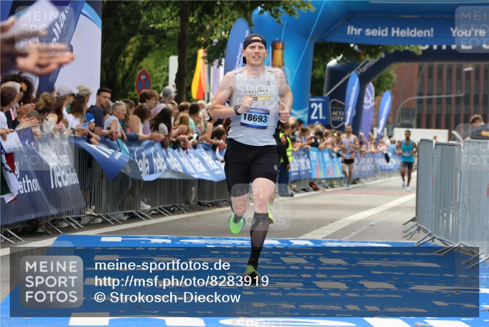 29.06.2025 - hella hamburg halbmarathon Strokosch-Dieckow http://msf.ph/oto/8283919 29.06.2025 10:22:06 Ziel 10650, 16068, 17886, 18693 meine-sportfotos.de