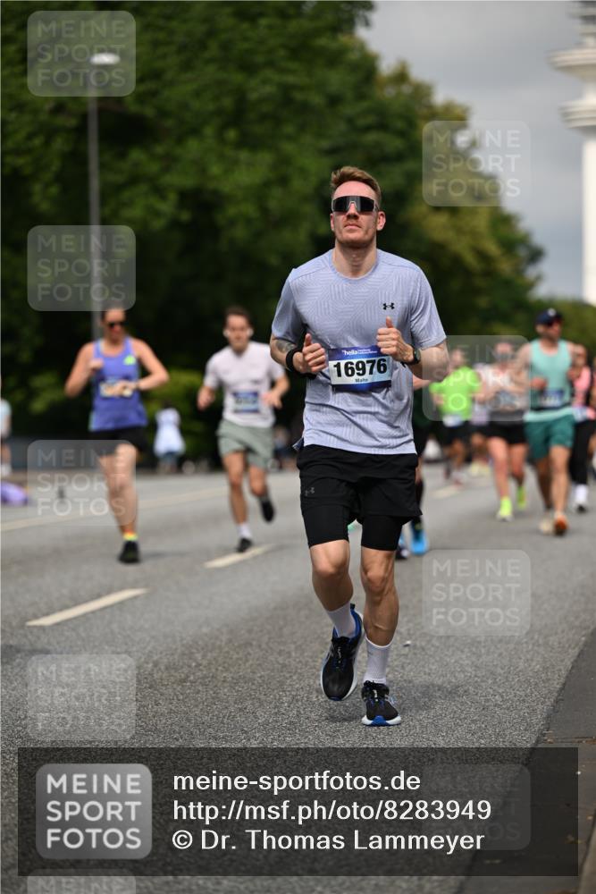 29.06.2025 - hella hamburg halbmarathon Dr. Thomas Lammeyer http://msf.ph/oto/8283949 29.06.2025 10:15:54 Kennedybrücke 1062, 1790, 2661, 3746, 3837, 4499, 6966, 7370, 7474, 8368, 9119, 9253, 9254, 9405, 10042 meine-sportfotos.de