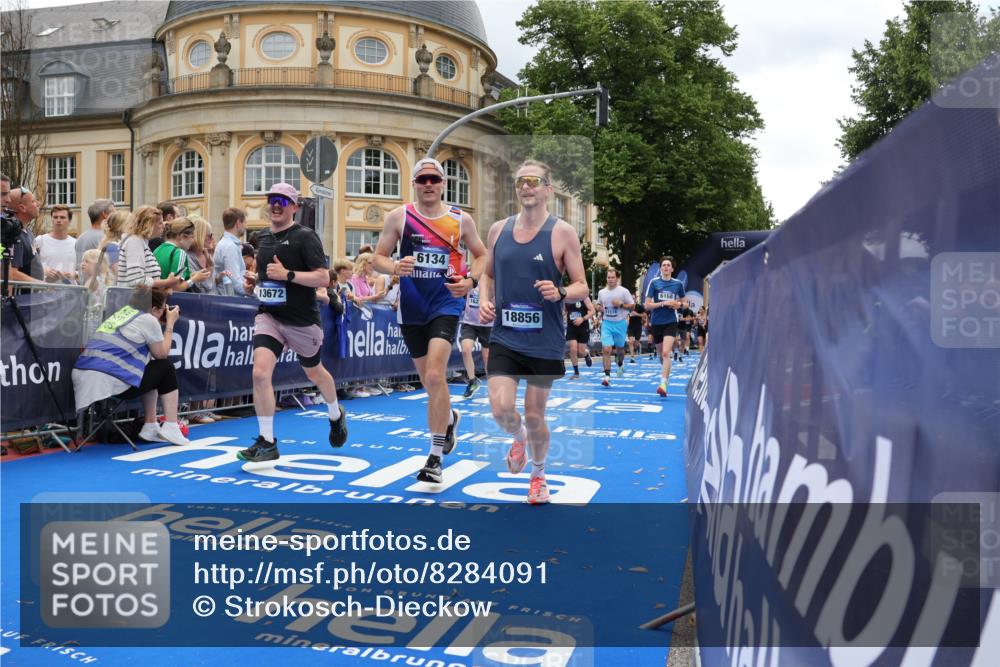 29.06.2025 - hella hamburg halbmarathon Strokosch-Dieckow http://msf.ph/oto/8284091 29.06.2025 10:47:18 Ziel 51, 2274, 2623, 2864, 5024, 5650, 6134, 6168, 6203, 6716, 7480, 8693, 10208, 10211, 10423, 11077, 11491, 11518, 13672, 13782, 14722, 15350, 15611, 16089, 16286, 16819, 17718, 17915, 18856, 18974 meine-sportfotos.de