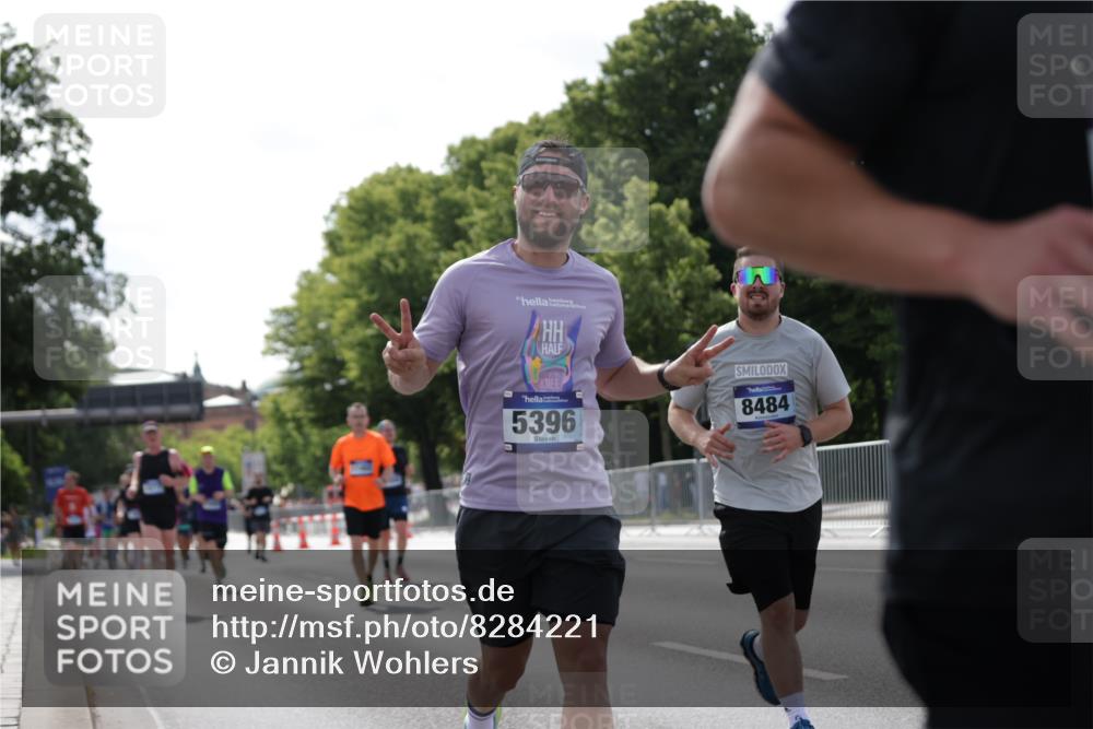 29.06.2025 - hella hamburg halbmarathon Jannik Wohlers http://msf.ph/oto/8284221 29.06.2025 10:03:16 Lombardsbrücke 1161, 1367, 2277, 2683, 2759, 5384, 5396, 5464, 7006, 7277, 7278, 7279, 8484, 8727, 9280, 10389, 11402, 12377, 13793, 15643, 15859, 16371, 16621, 17226, 17550, 17955, 18999 meine-sportfotos.de