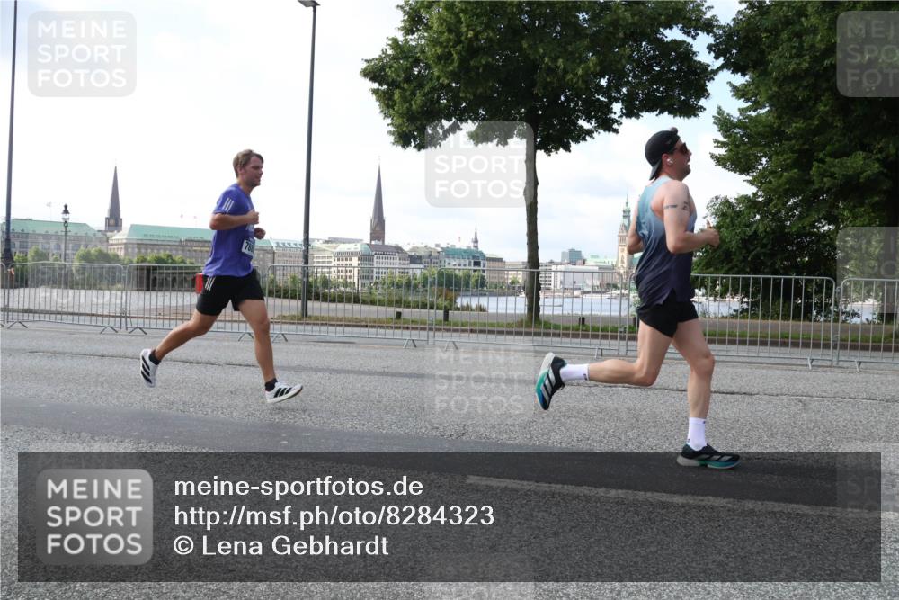 29.06.2025 - hella hamburg halbmarathon Lena Gebhardt http://msf.ph/oto/8284323 29.06.2025 09:45:49 Lombardsbrücke 57, 1080, 1686, 1707, 1894, 1990, 2460, 2689, 3043, 4050, 4129, 4463, 4679, 4698, 4749, 4812, 5070, 5187, 5328, 5550, 5746, 5826, 6358, 6495, 6878, 7186, 7272, 7389, 7481, 7651, 7723, 7880, 7965, 8062, 8190, 8209, 8883, 9137, 9345, 9571, 9634, 10017, 10171, 10270, 10453, 10484, 10876, 11120, 11199, 11413, 11857, 12189, 12232, 12234, 12308, 12681, 12691, 12988, 13066, 13167, 13343, 13618, 13686, 13754, 14028, 14167 meine-sportfotos.de