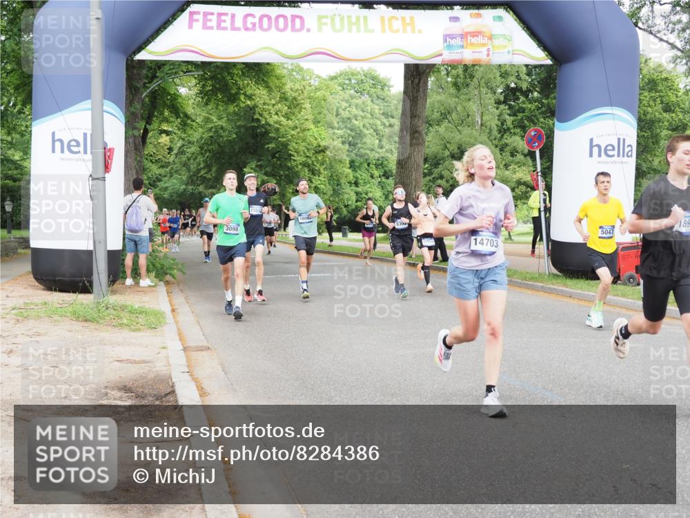 29.06.2025 - hella hamburg halbmarathon MichiJ http://msf.ph/oto/8284386 29.06.2025 10:32:36 Zwischen KM18-KM19 1468, 1782, 1941, 2402, 2816, 5047, 9302, 13421, 14703, 15225, 15512, 16617, 16720, 16893, 17097, 17120, 18560, 18942, 19207 meine-sportfotos.de