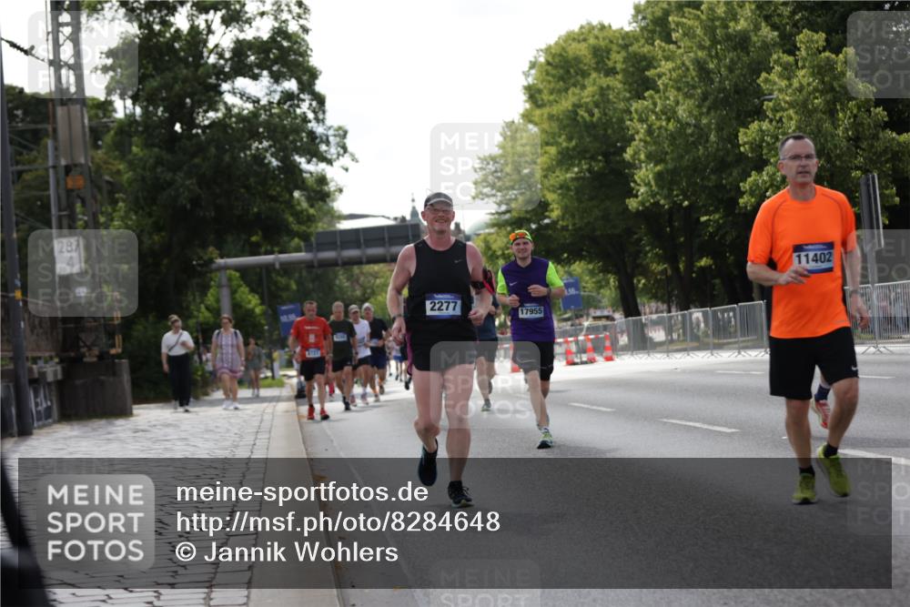 29.06.2025 - hella hamburg halbmarathon Jannik Wohlers http://msf.ph/oto/8284648 29.06.2025 10:03:19 Lombardsbrücke 1367, 2277, 2683, 2759, 5384, 5396, 5464, 7006, 7306, 8484, 8727, 9280, 10389, 11402, 13793, 15643, 15859, 16113, 16621, 17550, 17955, 18999 meine-sportfotos.de