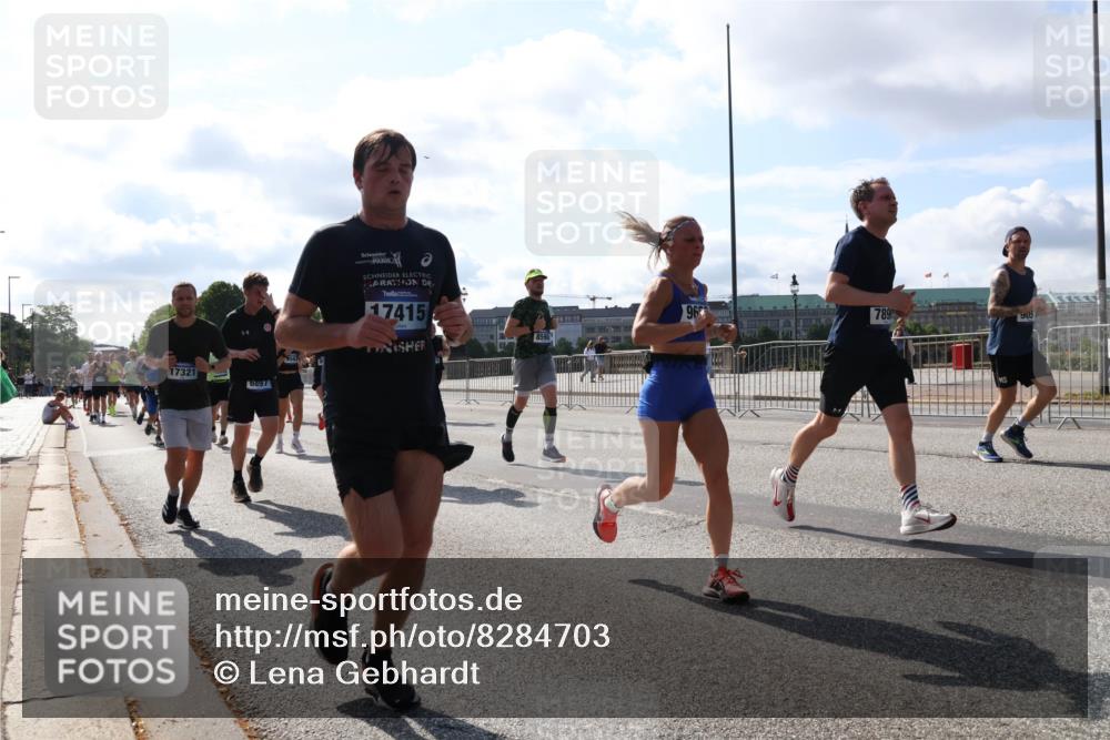 29.06.2025 - hella hamburg halbmarathon Lena Gebhardt http://msf.ph/oto/8284703 29.06.2025 09:58:19 Lombardsbrücke 17321, 6897, 3562, 17415, 96, 789, 905, 1034, 1179, 1190, 1258, 1285, 1320, 1321, 1335, 1815, 1870, 2029, 2034, 2070, 2138, 2397, 2417, 2518, 2612, 2636, 2656, 2711, 3041, 3091, 3097, 3114, 3251, 3819, 3859, 4152, 4814, 4903, 5093, 5259, 5378, 5672, 5721, 5775, 5894, 6164, 6272, 6433, 6569, 6580, 6592, 6628, 6754, 6776, 6897, 7065, 7409, 7478, 7509, 7646, 7724, 7856, 7896, 7952, 7976, 8154, 8311, 8393, 8508, 8590, 8825, 9012, 9057, 9562, 9656, 10084 meine-sportfotos.de