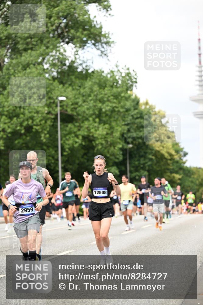 29.06.2025 - hella hamburg halbmarathon Dr. Thomas Lammeyer http://msf.ph/oto/8284727 29.06.2025 10:37:00 Kennedybrücke 1237, 1647, 1732, 1879, 2059, 2384, 2959, 3221, 3391, 3422, 3653, 3660, 3670, 3708, 3753, 4030, 4096, 4555, 5110, 5156, 5581, 6861, 7135, 7531, 7749, 7750, 8170, 8595, 8839, 8840, 9010, 9034, 9289, 9471, 9542, 9768, 9812, 10002, 10203, 10470, 10624, 10770, 11076 meine-sportfotos.de