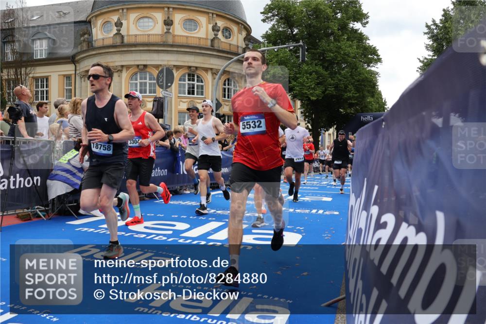 29.06.2025 - hella hamburg halbmarathon Strokosch-Dieckow http://msf.ph/oto/8284880 29.06.2025 10:47:31 Ziel 51, 1012, 1070, 1320, 1592, 1696, 2284, 2839, 2869, 2953, 3304, 5532, 5650, 5889, 6009, 8023, 8234, 8693, 8852, 8927, 9305, 10969, 11021, 12870, 13223, 13303, 14618, 14619, 15350, 15451, 15479, 15923, 16819, 17846, 17905, 18104, 18758, 18970, 18974, 19181 meine-sportfotos.de