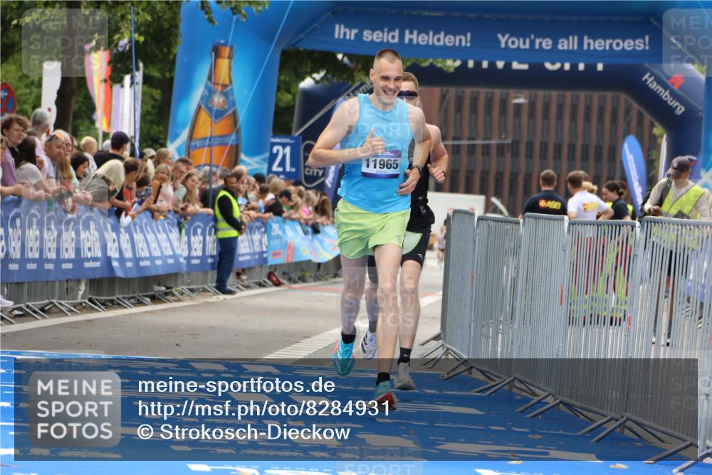 29.06.2025 - hella hamburg halbmarathon Strokosch-Dieckow http://msf.ph/oto/8284931 29.06.2025 10:21:36 Ziel 6559, 9442, 11965, 17856 meine-sportfotos.de