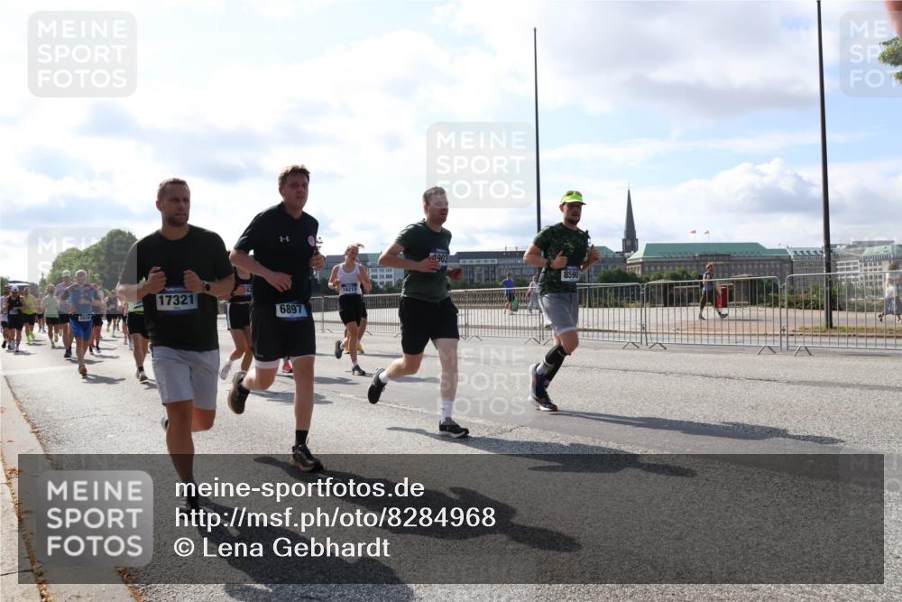 29.06.2025 - hella hamburg halbmarathon Lena Gebhardt http://msf.ph/oto/8284968 29.06.2025 09:58:20 Lombardsbrücke 17321, 6897, 4903, 8590, 1034, 1179, 1190, 1258, 1285, 1320, 1321, 1335, 1815, 1870, 2029, 2034, 2070, 2138, 2397, 2417, 2518, 2612, 2636, 2656, 2711, 3041, 3091, 3097, 3114, 3251, 3819, 3859, 4152, 4814, 4903, 5093, 5259, 5378, 5672, 5721, 5775, 5894, 6164, 6272, 6433, 6580, 6592, 6628, 6754, 6759, 6877, 6897, 7065, 7409, 7478, 7509, 7646, 7724, 7856, 7896, 7952, 7976, 8154, 8311, 8393, 8508, 8590, 8825, 9012, 9057, 9562, 9656, 10084 meine-sportfotos.de