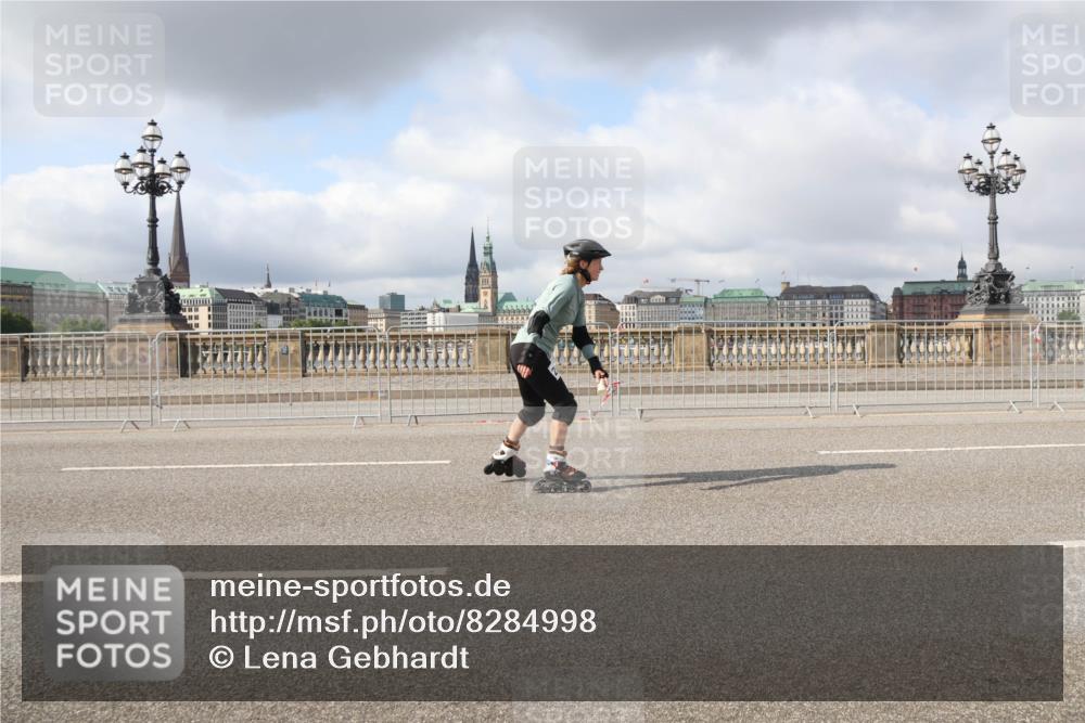 29.06.2025 - hella hamburg halbmarathon Lena Gebhardt http://msf.ph/oto/8284998 29.06.2025 09:05:24 Lombardsbrücke  meine-sportfotos.de
