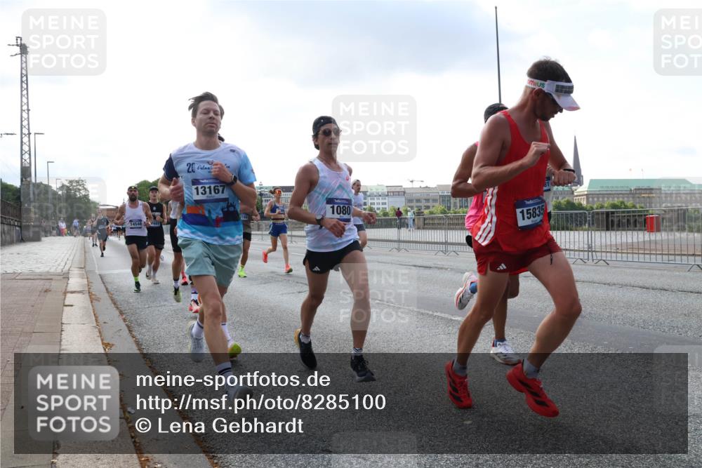 29.06.2025 - hella hamburg halbmarathon Lena Gebhardt http://msf.ph/oto/8285100 29.06.2025 09:45:52 Lombardsbrücke 14548, 20, 13167, 1080, 15835, 57, 1080, 1686, 1707, 1894, 1990, 2460, 2689, 3043, 3809, 4129, 4463, 4679, 4698, 4749, 4812, 5187, 5328, 5550, 5826, 6169, 6358, 6495, 6878, 7055, 7186, 7389, 7481, 7651, 7880, 7965, 8062, 8190, 9345, 9571, 9634, 10017, 10270, 10453, 10484, 10876, 11120, 11199, 11857, 12189, 12232, 12234, 12308, 12681, 12691, 12988, 13066, 13167, 13343, 13618, 13686, 13754, 14028, 14167, 15115, 16507, 17768 meine-sportfotos.de