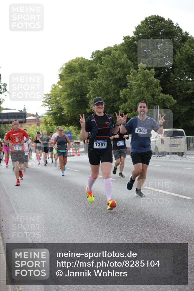 29.06.2025 - hella hamburg halbmarathon Jannik Wohlers http://msf.ph/oto/8285104 29.06.2025 10:03:24 Lombardsbrücke 1032, 1355, 1367, 2277, 2683, 2759, 4095, 5363, 5396, 5613, 7006, 7306, 7485, 8469, 8484, 8727, 9280, 9899, 10389, 11402, 11614, 12336, 12653, 13793, 15520, 15643, 15859, 16113, 16621, 17098, 17550, 17955, 18999 meine-sportfotos.de