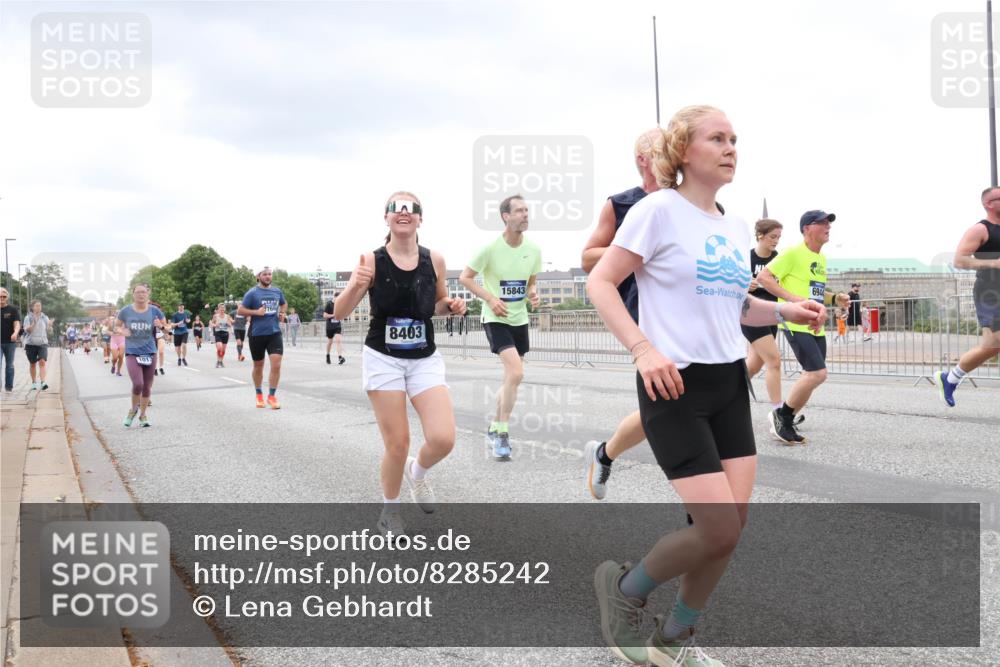 29.06.2025 - hella hamburg halbmarathon Lena Gebhardt http://msf.ph/oto/8285242 29.06.2025 10:55:19 Lombardsbrücke 7766, 8403, 1013, 15843, 6944, 1013, 1616, 1873, 1917, 2090, 2452, 3002, 3115, 3157, 3274, 3577, 4039, 4191, 4192, 4628, 5040, 5392, 5483, 5487, 5727, 6395, 6396, 6839, 6944, 7219, 7238, 7548, 7680, 7766, 8403, 8519, 8626, 9596, 9614, 9618, 9857, 9858, 10109, 10458, 10559, 10686, 10885, 11109, 11737, 11788, 11908, 12147, 12148, 12902, 13098, 13230, 13548, 13979, 13980, 14515, 14727, 15152, 15160, 16385 meine-sportfotos.de