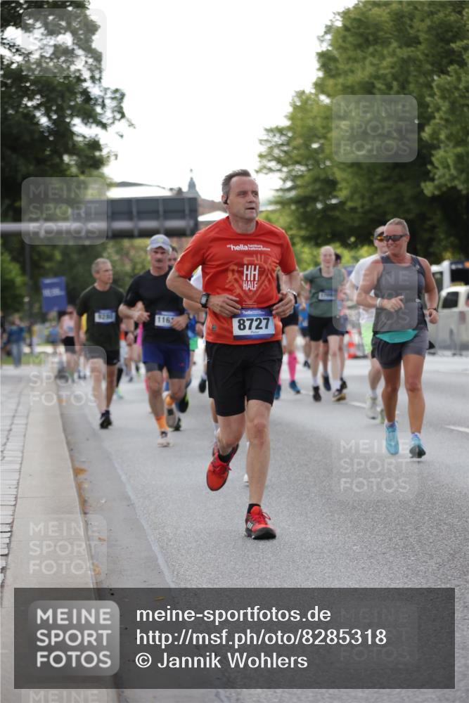 29.06.2025 - hella hamburg halbmarathon Jannik Wohlers http://msf.ph/oto/8285318 29.06.2025 10:03:26 Lombardsbrücke 1032, 1355, 1367, 2277, 2759, 4095, 5363, 5396, 5613, 7006, 7306, 7485, 8469, 8484, 8727, 9280, 9899, 10389, 11402, 11614, 12336, 12653, 13173, 15520, 15859, 16113, 16621, 17098, 17955 meine-sportfotos.de