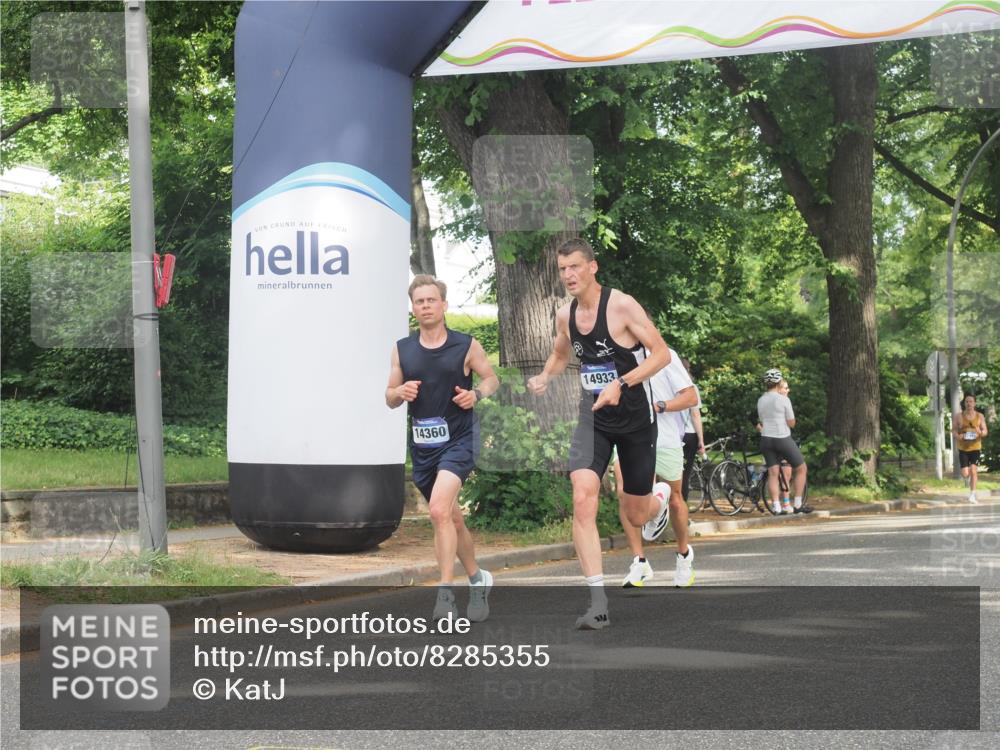 29.06.2025 - hella hamburg halbmarathon KatJ http://msf.ph/oto/8285355 29.06.2025 10:11:31 Zwischen KM18-KM19 6530 meine-sportfotos.de