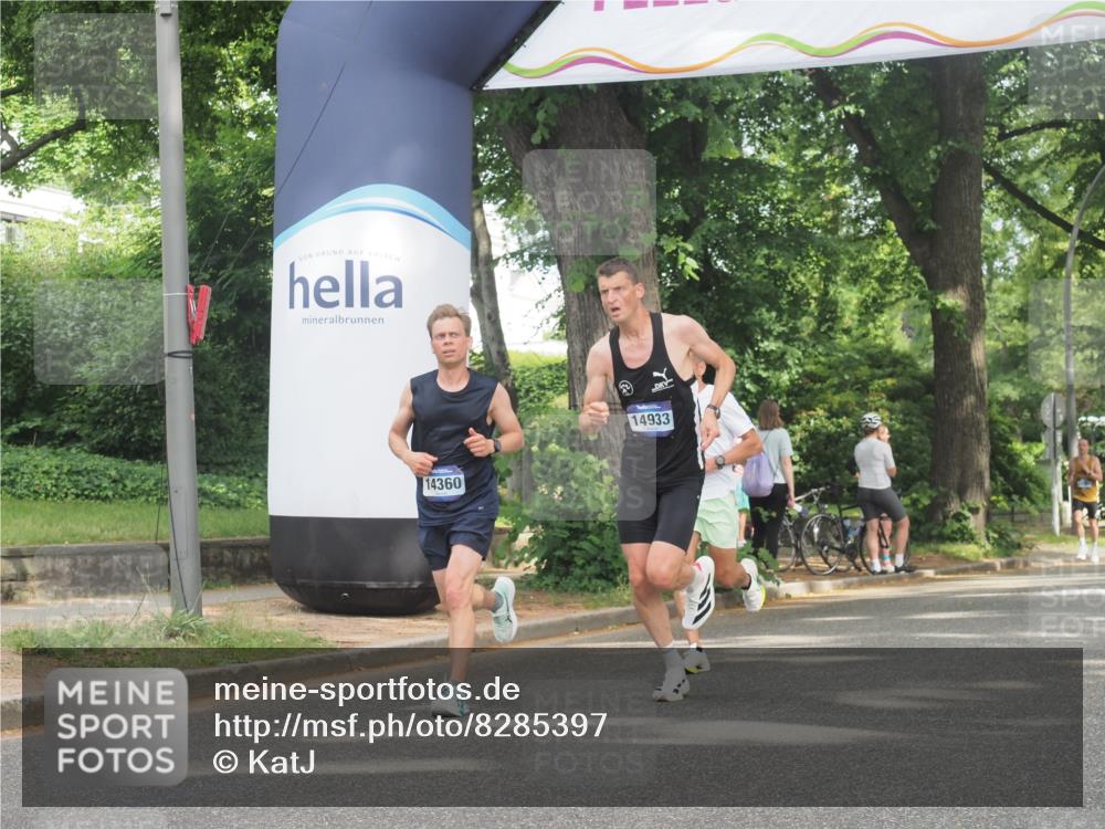 29.06.2025 - hella hamburg halbmarathon KatJ http://msf.ph/oto/8285397 29.06.2025 10:11:31 Zwischen KM18-KM19 6530 meine-sportfotos.de