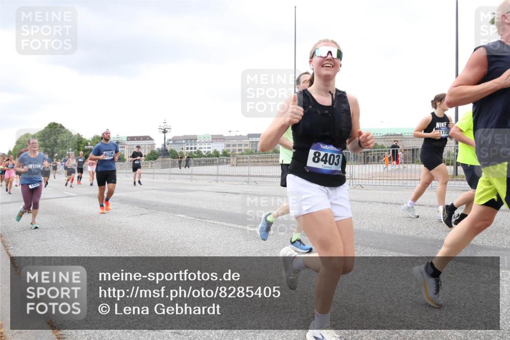 29.06.2025 - hella hamburg halbmarathon Lena Gebhardt http://msf.ph/oto/8285405 29.06.2025 10:55:19 Lombardsbrücke 7766, 8403, 101, 1737, 1013, 1616, 1873, 1917, 2090, 2452, 3002, 3115, 3157, 3274, 3577, 4039, 4191, 4192, 4628, 5040, 5392, 5483, 5487, 5727, 6395, 6396, 6839, 6944, 7219, 7238, 7548, 7680, 7766, 8403, 8519, 8626, 9596, 9614, 9618, 9857, 9858, 10109, 10458, 10559, 10686, 10885, 11109, 11737, 11788, 11908, 12147, 12148, 12902, 13098, 13230, 13548, 13979, 13980, 14515, 14727, 15152, 15160, 16385 meine-sportfotos.de