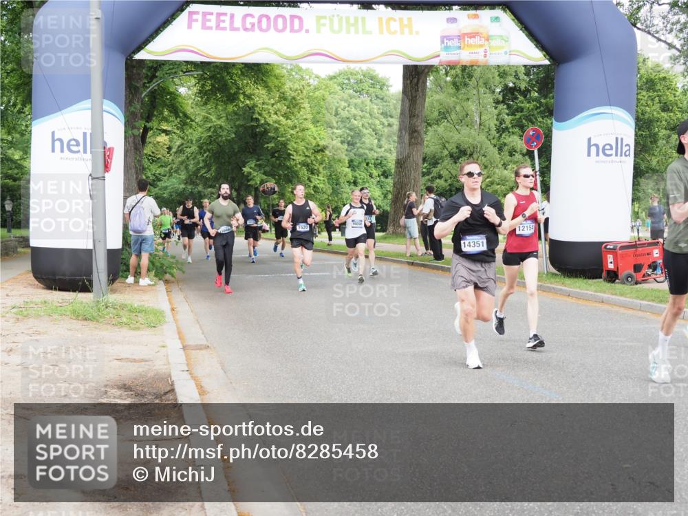 29.06.2025 - hella hamburg halbmarathon MichiJ http://msf.ph/oto/8285458 29.06.2025 10:32:51 Zwischen KM18-KM19 1391, 1520, 1902, 4691, 5648, 6575, 8218, 12154, 12159, 13996, 14351, 15334, 16316, 17912, 18539, 19116 meine-sportfotos.de