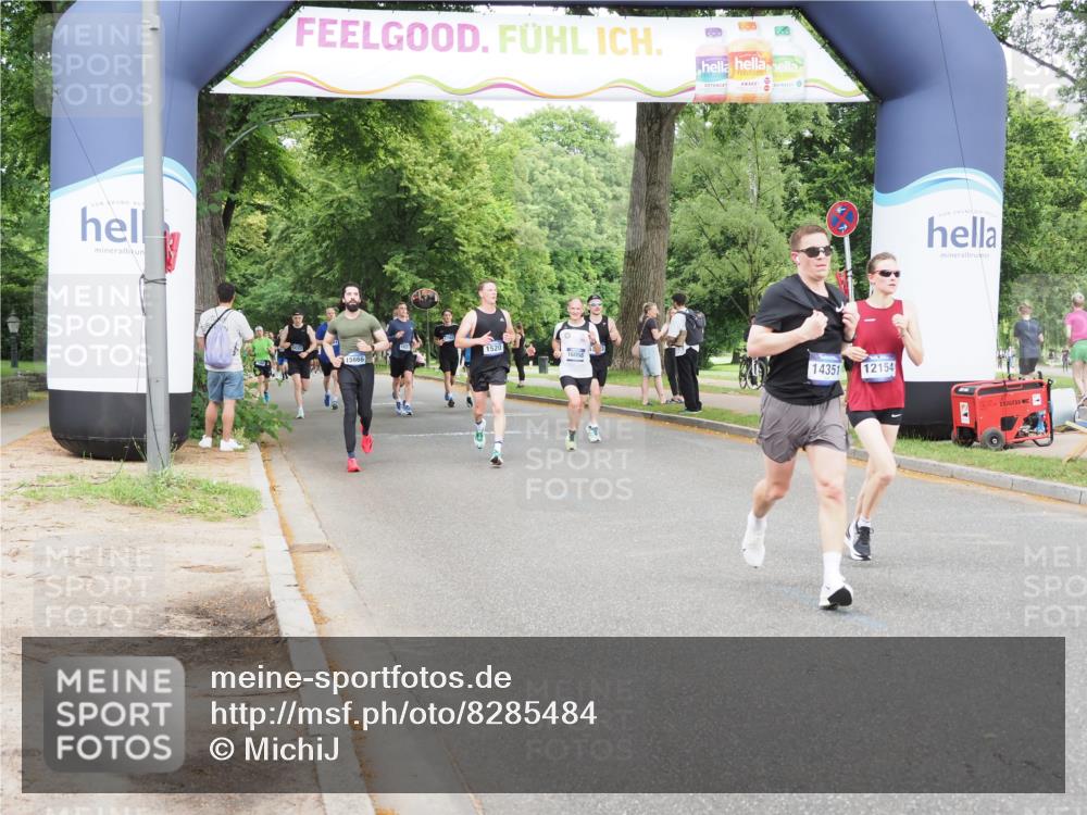 29.06.2025 - hella hamburg halbmarathon MichiJ http://msf.ph/oto/8285484 29.06.2025 10:32:52 Zwischen KM18-KM19 1391, 1520, 4691, 5648, 6575, 8218, 12154, 12159, 13996, 14351, 15334, 15666, 16316, 18539, 19116 meine-sportfotos.de