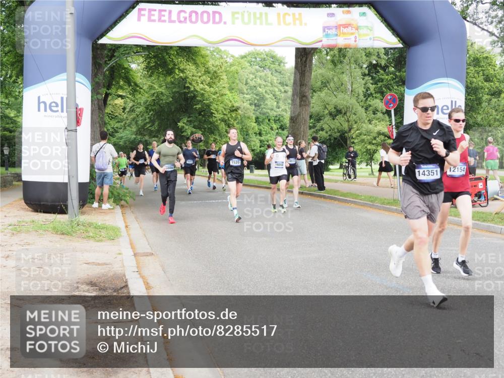29.06.2025 - hella hamburg halbmarathon MichiJ http://msf.ph/oto/8285517 29.06.2025 10:32:52 Zwischen KM18-KM19 1391, 1520, 4691, 5648, 6575, 8218, 12154, 12159, 13996, 14351, 15334, 15666, 16316, 18539, 19116 meine-sportfotos.de
