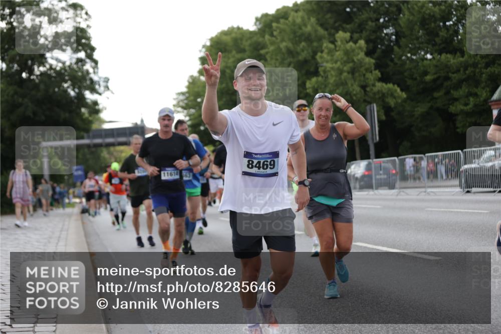 29.06.2025 - hella hamburg halbmarathon Jannik Wohlers http://msf.ph/oto/8285646 29.06.2025 10:03:28 Lombardsbrücke 1032, 1355, 1367, 2277, 4095, 5363, 5396, 5613, 7006, 7306, 7485, 8469, 8484, 8727, 9280, 9899, 11402, 11614, 12336, 12653, 13173, 15520, 16113, 16621, 17098, 17955, 18985 meine-sportfotos.de