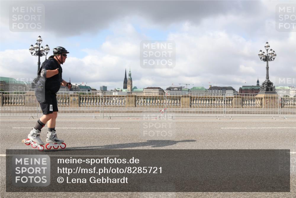 29.06.2025 - hella hamburg halbmarathon Lena Gebhardt http://msf.ph/oto/8285721 29.06.2025 09:05:29 Lombardsbrücke  meine-sportfotos.de