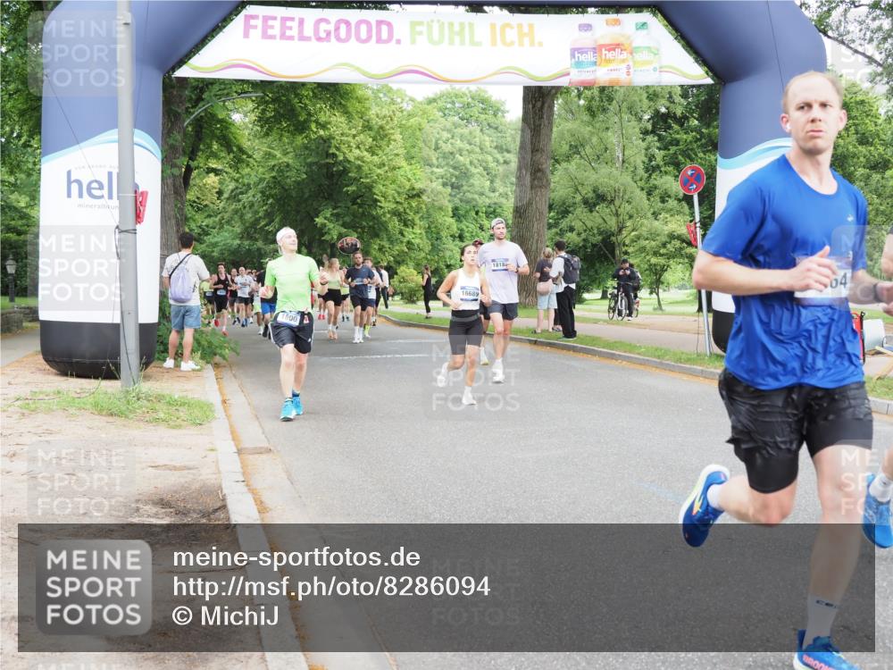 29.06.2025 - hella hamburg halbmarathon MichiJ http://msf.ph/oto/8286094 29.06.2025 10:33:00 Zwischen KM18-KM19 1600, 10064, 10313, 13123, 15666, 17381, 17382, 18185, 18513, 18806 meine-sportfotos.de