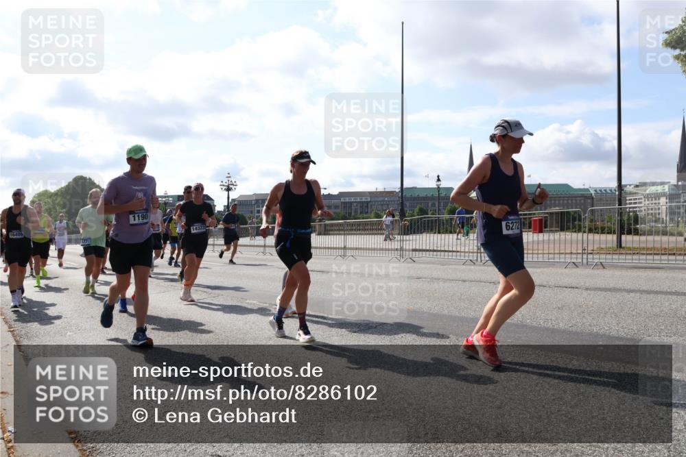 29.06.2025 - hella hamburg halbmarathon Lena Gebhardt http://msf.ph/oto/8286102 29.06.2025 09:58:24 Lombardsbrücke 16409, 1190, 6272, 1034, 1179, 1190, 1258, 1285, 1335, 1727, 1815, 2029, 2034, 2070, 2138, 2397, 2417, 2518, 2612, 2636, 2656, 2711, 3041, 3091, 3097, 3251, 3819, 3859, 4120, 4152, 4167, 4814, 4903, 5093, 5259, 5378, 5672, 5721, 5894, 6164, 6272, 6433, 6580, 6592, 6754, 6759, 6877, 6897, 7065, 7409, 7509, 7716, 7724, 7856, 7896, 8154, 8311, 8393, 8508, 8590, 8825, 9012, 9057, 9562, 9656, 10084 meine-sportfotos.de