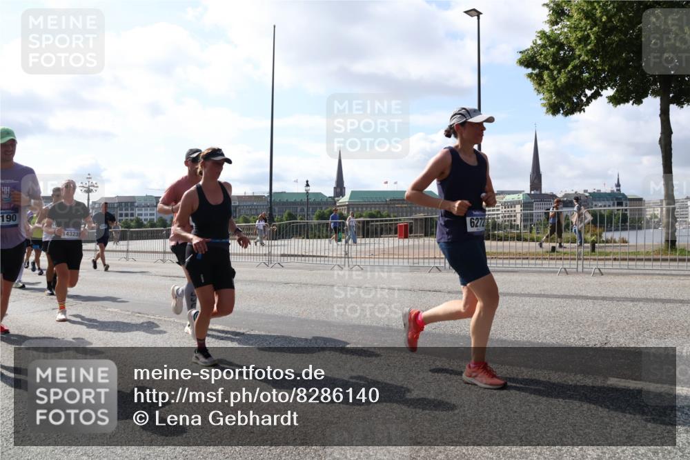 29.06.2025 - hella hamburg halbmarathon Lena Gebhardt http://msf.ph/oto/8286140 29.06.2025 09:58:24 Lombardsbrücke 190, 14323, 6272, 1034, 1179, 1190, 1258, 1285, 1335, 1727, 1815, 2029, 2034, 2070, 2138, 2397, 2417, 2518, 2612, 2636, 2656, 2711, 3041, 3091, 3097, 3251, 3819, 3859, 4120, 4152, 4167, 4814, 4903, 5093, 5259, 5378, 5672, 5721, 5894, 6164, 6272, 6433, 6580, 6592, 6754, 6759, 6877, 6897, 7065, 7409, 7509, 7716, 7724, 7856, 7896, 8154, 8311, 8393, 8508, 8590, 8825, 9012, 9057, 9562, 9656, 10084 meine-sportfotos.de