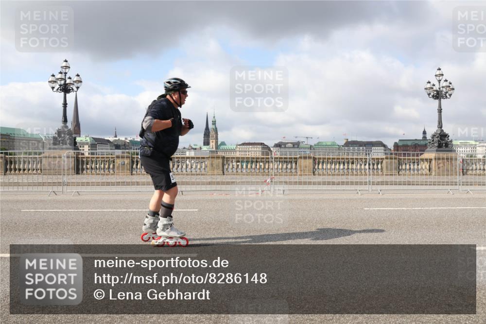 29.06.2025 - hella hamburg halbmarathon Lena Gebhardt http://msf.ph/oto/8286148 29.06.2025 09:05:29 Lombardsbrücke  meine-sportfotos.de