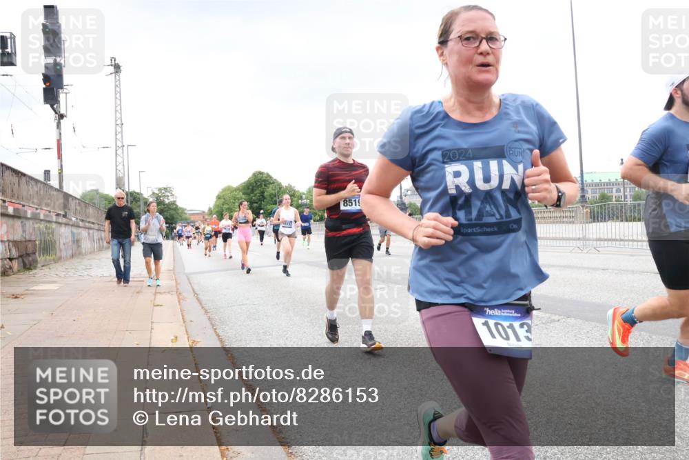 29.06.2025 - hella hamburg halbmarathon Lena Gebhardt http://msf.ph/oto/8286153 29.06.2025 10:55:22 Lombardsbrücke 8519, 2024, 1013, 1013, 1616, 1873, 1917, 2090, 2452, 3002, 3115, 3157, 3274, 3577, 4039, 4628, 5040, 5392, 5483, 5487, 5727, 6395, 6396, 6839, 6944, 7219, 7238, 7548, 7680, 7766, 8403, 8519, 8626, 9596, 9614, 9618, 9857, 9858, 10094, 10109, 10458, 10559, 10686, 10885, 11109, 11737, 11788, 11908, 12147, 12148, 12902, 13098, 13230, 13548, 13979, 13980, 14515, 14727, 15152, 15160, 16385 meine-sportfotos.de