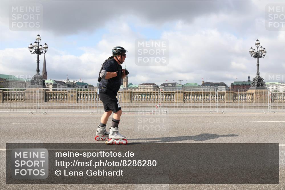 29.06.2025 - hella hamburg halbmarathon Lena Gebhardt http://msf.ph/oto/8286280 29.06.2025 09:05:29 Lombardsbrücke  meine-sportfotos.de