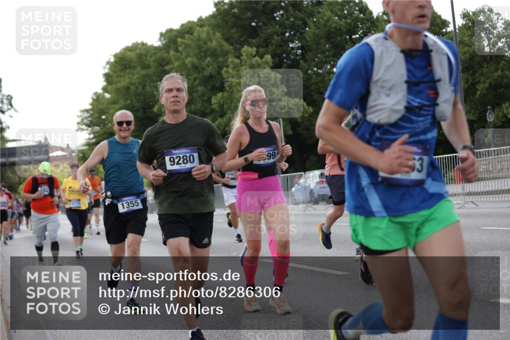 29.06.2025 - hella hamburg halbmarathon Jannik Wohlers http://msf.ph/oto/8286306 29.06.2025 10:03:32 Lombardsbrücke 1032, 1355, 1367, 2277, 3488, 4095, 4488, 5058, 5363, 5613, 6142, 7006, 7017, 7306, 7485, 8421, 8422, 8423, 8469, 8727, 9280, 9899, 11402, 11614, 12336, 12653, 13173, 13583, 15520, 15678, 16099, 16113, 16621, 17098, 17955, 18111, 18985 meine-sportfotos.de