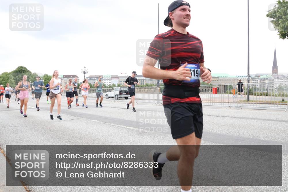 29.06.2025 - hella hamburg halbmarathon Lena Gebhardt http://msf.ph/oto/8286333 29.06.2025 10:55:23 Lombardsbrücke 15152, 6396, 19, 1013, 1616, 1873, 1917, 2090, 2452, 3115, 3157, 3244, 3274, 3577, 4039, 4628, 5040, 5392, 5483, 5487, 5727, 6395, 6396, 6839, 6944, 7219, 7238, 7548, 7680, 7766, 8403, 8519, 8527, 8626, 9596, 9614, 9618, 9857, 9858, 10094, 10109, 10458, 10559, 10686, 10885, 11109, 11737, 11788, 11908, 12147, 12148, 12902, 13098, 13230, 13548, 13979, 13980, 14515, 14727, 15152, 15160, 16385 meine-sportfotos.de
