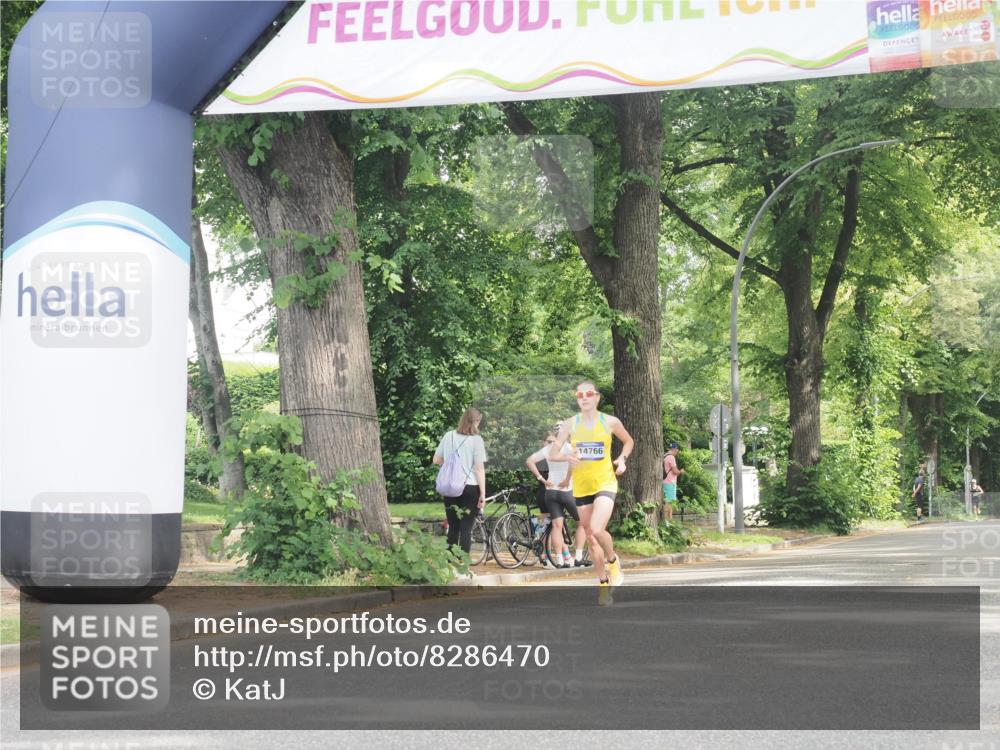 29.06.2025 - hella hamburg halbmarathon KatJ http://msf.ph/oto/8286470 29.06.2025 10:11:42 Zwischen KM18-KM19  meine-sportfotos.de