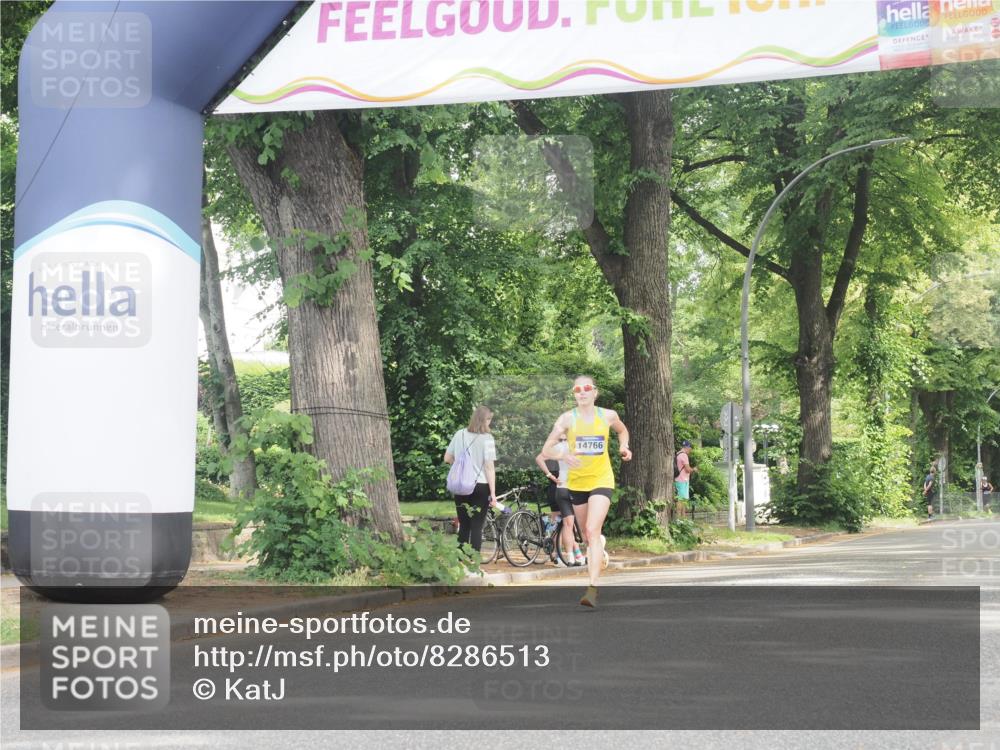 29.06.2025 - hella hamburg halbmarathon KatJ http://msf.ph/oto/8286513 29.06.2025 10:11:42 Zwischen KM18-KM19  meine-sportfotos.de