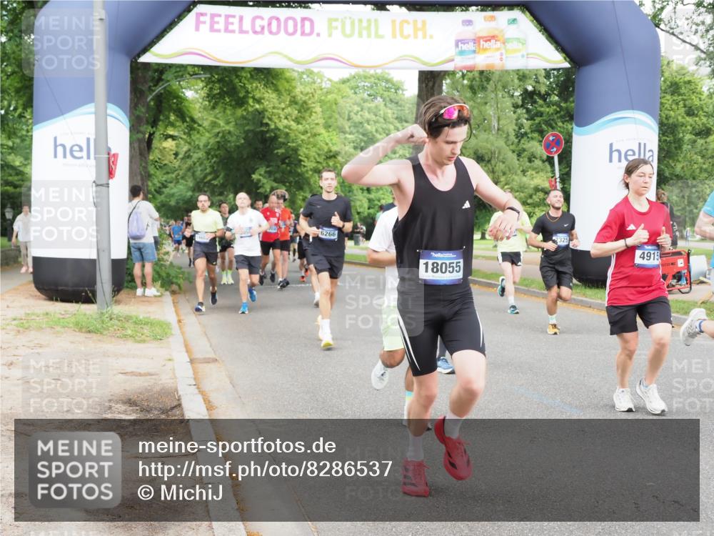 29.06.2025 - hella hamburg halbmarathon MichiJ http://msf.ph/oto/8286537 29.06.2025 10:33:08 Zwischen KM18-KM19 1171, 2970, 3056, 4915, 5623, 5884, 6266, 7325, 8928, 10596, 14686, 14687, 16506, 16689, 18055, 18185, 18631 meine-sportfotos.de