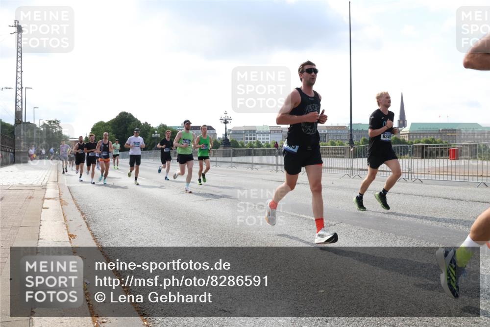 29.06.2025 - hella hamburg halbmarathon Lena Gebhardt http://msf.ph/oto/8286591 29.06.2025 09:46:00 Lombardsbrücke 6169, 10453, 9345, 1080, 1686, 1707, 1894, 2460, 2525, 2689, 3809, 3843, 4129, 4463, 4679, 4812, 5042, 5187, 5550, 6169, 6495, 6878, 7055, 7186, 7845, 7880, 7965, 8062, 8190, 8956, 9345, 10017, 10270, 10453, 10484, 10876, 11120, 11199, 11282, 11833, 12189, 12232, 12308, 12681, 12691, 13066, 13167, 13343, 13618, 13686, 13754, 14167, 14293, 15115, 15391, 15689, 16507, 16580, 17768 meine-sportfotos.de