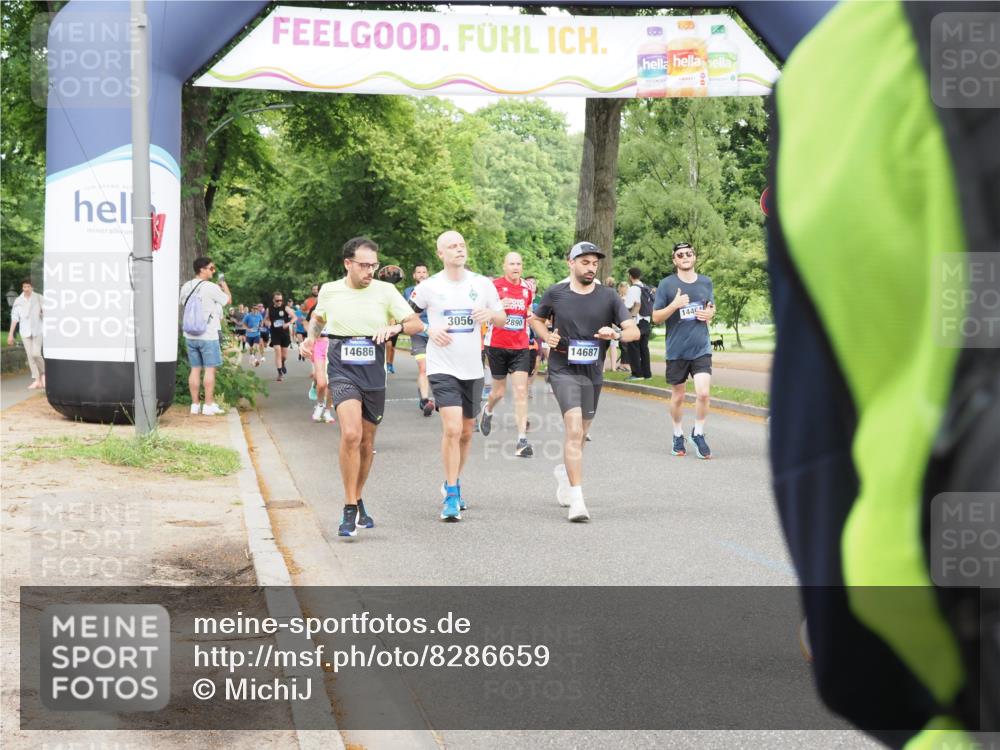 29.06.2025 - hella hamburg halbmarathon MichiJ http://msf.ph/oto/8286659 29.06.2025 10:33:10 Zwischen KM18-KM19 1171, 1413, 2890, 2970, 3056, 3917, 4915, 5623, 5884, 6266, 7325, 7843, 8928, 10596, 14464, 14686, 14687, 16506, 16685, 18055 meine-sportfotos.de