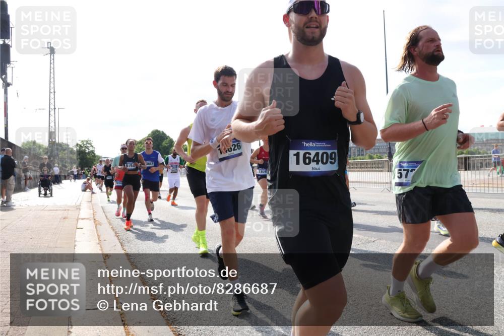 29.06.2025 - hella hamburg halbmarathon Lena Gebhardt http://msf.ph/oto/8286687 29.06.2025 09:58:27 Lombardsbrücke 2656, 8154, 8867, 1, 026, 1870, 16409, 577, 1034, 1179, 1190, 1258, 1285, 1335, 1727, 1815, 2029, 2034, 2070, 2138, 2417, 2518, 2636, 2656, 2711, 2883, 2907, 3041, 3091, 3097, 3819, 3859, 4120, 4152, 4167, 4814, 4903, 5084, 5093, 5259, 5378, 5672, 5721, 5894, 6164, 6272, 6433, 6580, 6592, 6754, 6759, 6877, 6897, 7065, 7409, 7509, 7716, 7724, 7856, 7896, 8154, 8311, 8393, 8508, 8590, 8825, 9012, 9057, 9562, 9656, 10084 meine-sportfotos.de