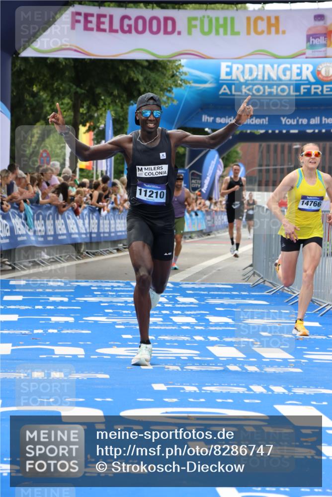 29.06.2025 - hella hamburg halbmarathon Strokosch-Dieckow http://msf.ph/oto/8286747 29.06.2025 10:20:51 Ziel 11210, 14766, 16988, 17402, 19075 meine-sportfotos.de