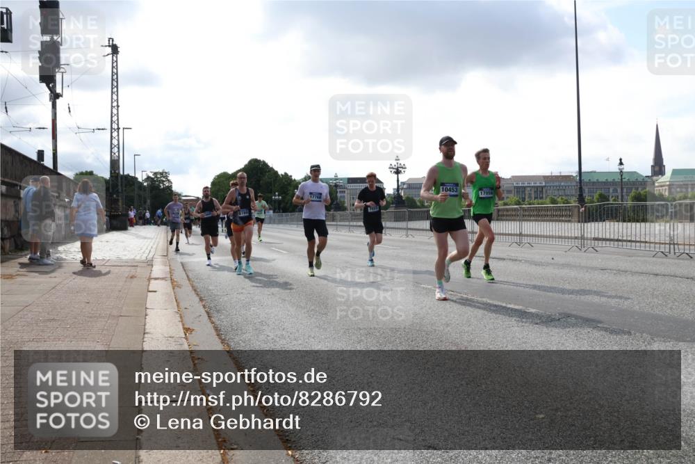 29.06.2025 - hella hamburg halbmarathon Lena Gebhardt http://msf.ph/oto/8286792 29.06.2025 09:46:02 Lombardsbrücke 17768, 6169, 10453, 17056, 5, 1080, 1686, 1707, 1894, 2460, 2525, 2689, 3809, 3843, 3955, 4463, 4679, 4812, 5042, 5187, 5550, 6169, 6495, 6878, 7055, 7186, 7845, 7880, 7965, 8062, 8190, 8956, 9345, 10017, 10270, 10453, 10484, 10876, 11120, 11199, 11282, 11833, 12189, 12232, 12308, 12681, 12691, 13066, 13167, 13343, 13618, 13686, 13754, 14167, 14276, 14293, 15115, 15391, 15689, 16507, 16580, 17213, 17768 meine-sportfotos.de