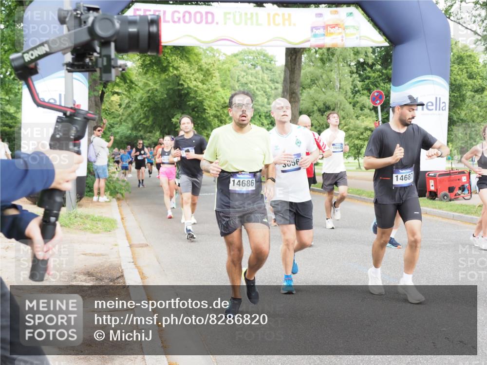 29.06.2025 - hella hamburg halbmarathon MichiJ http://msf.ph/oto/8286820 29.06.2025 10:33:11 Zwischen KM18-KM19 1171, 1413, 2890, 2970, 3056, 3917, 4915, 5623, 5884, 6266, 7325, 7843, 8928, 10596, 11491, 14464, 14686, 14687, 15760, 16506, 16685, 18055, 18407, 18718 meine-sportfotos.de