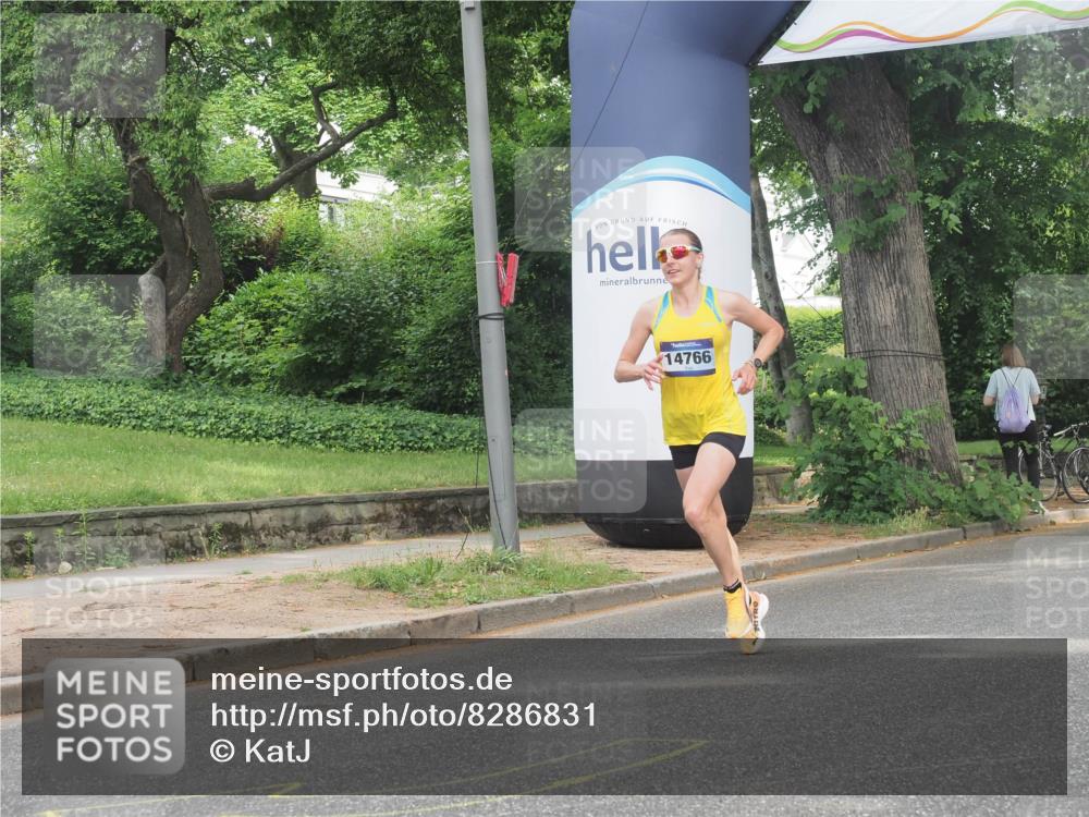 29.06.2025 - hella hamburg halbmarathon KatJ http://msf.ph/oto/8286831 29.06.2025 10:11:44 Zwischen KM18-KM19  meine-sportfotos.de